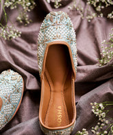 Ocean Breeze Hand-Embroidered Leather Jutti