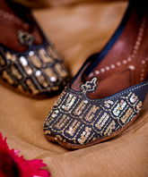 Midnight Mirage Hand-Embroidered Leather Jutti