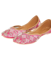 Kesariya Hand-Embroidered Leather Jutti