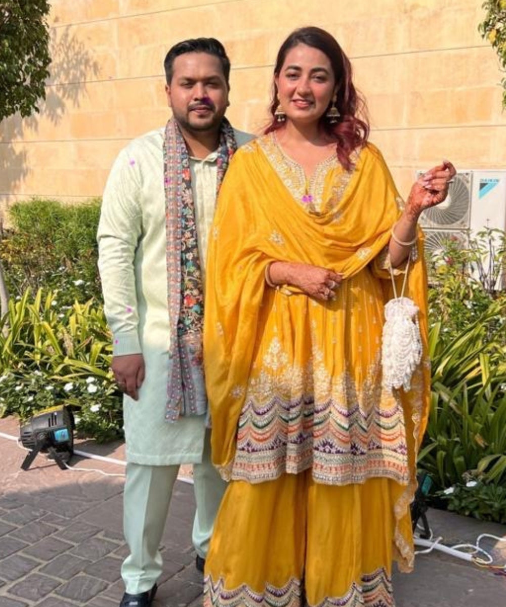 Farah Ivory Suede Pearl Potli