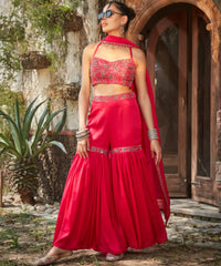 Kelaya Hand-Embroidered Leather Jutti