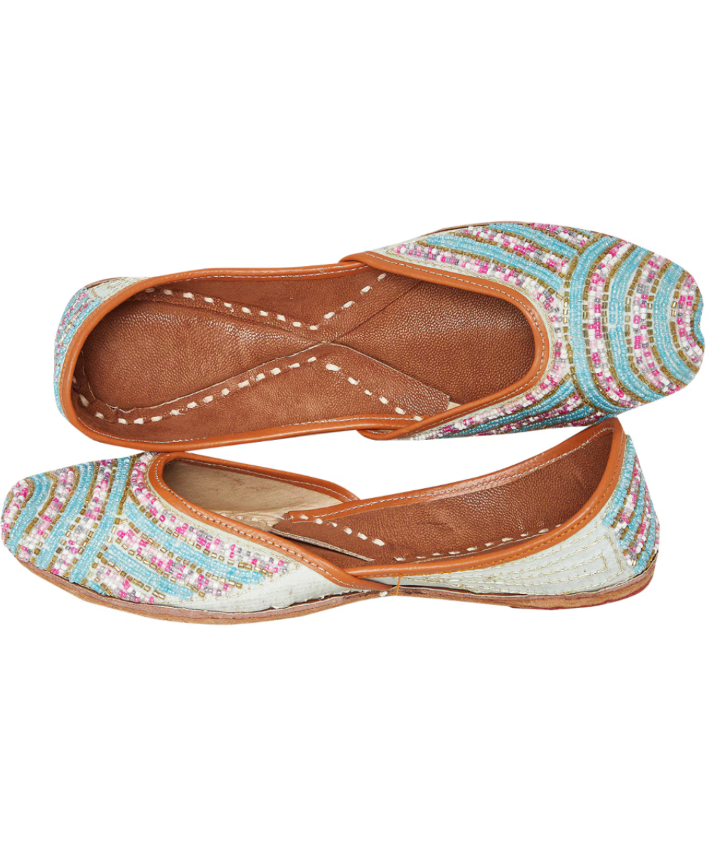 Aasmani Hand-Embroidered Leather Jutti