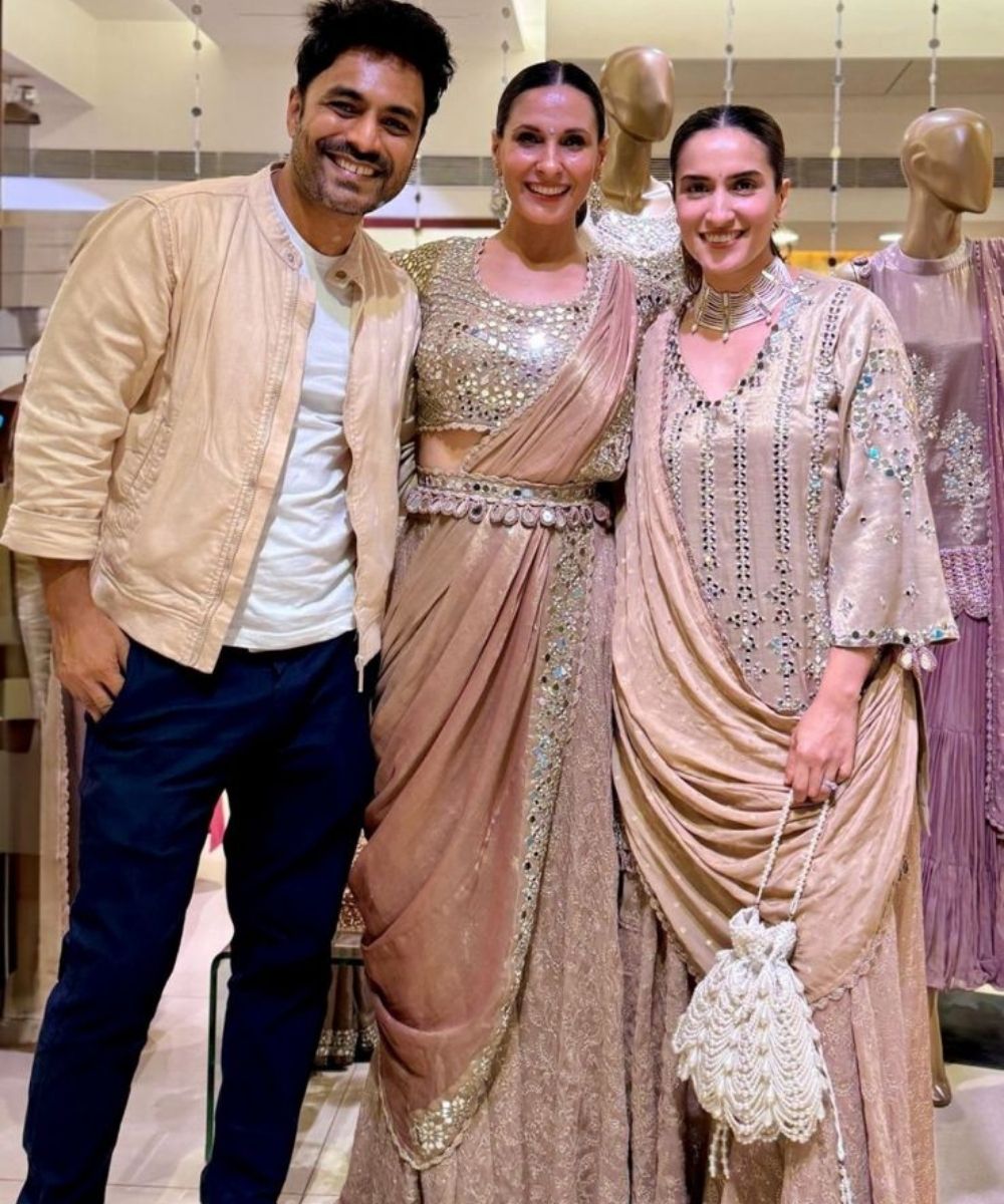 Farah Ivory Suede Pearl Potli