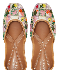 Gul Bahg Hand-Embroidered Leather Jutti