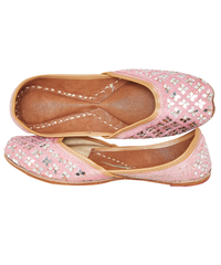 Heeriye Hand-Embroidered Leather Jutti
