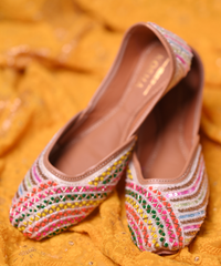 Royal Sapphire Hand-Embroidered Leather Jutti