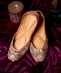 Desert Rose Hand-Embroidered Leather Jutti